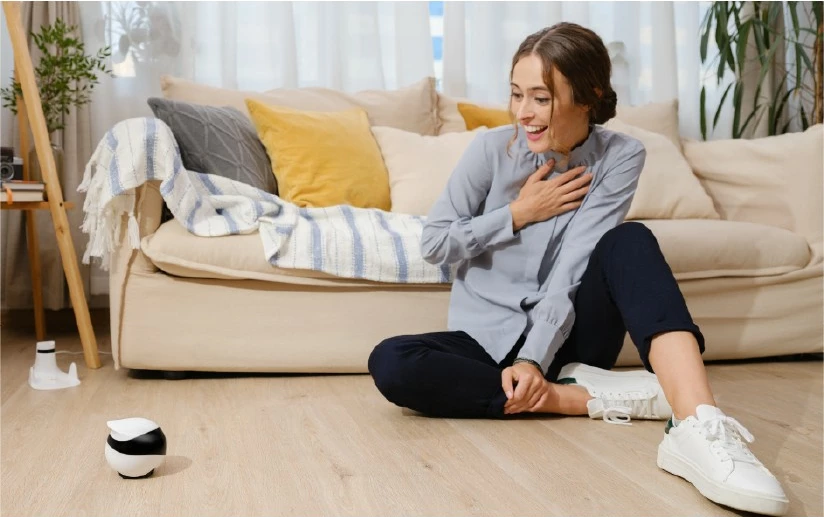 Robot për kafshë Enabot EBO SE, kamera 1080p, WiFi, app, natës, lazer