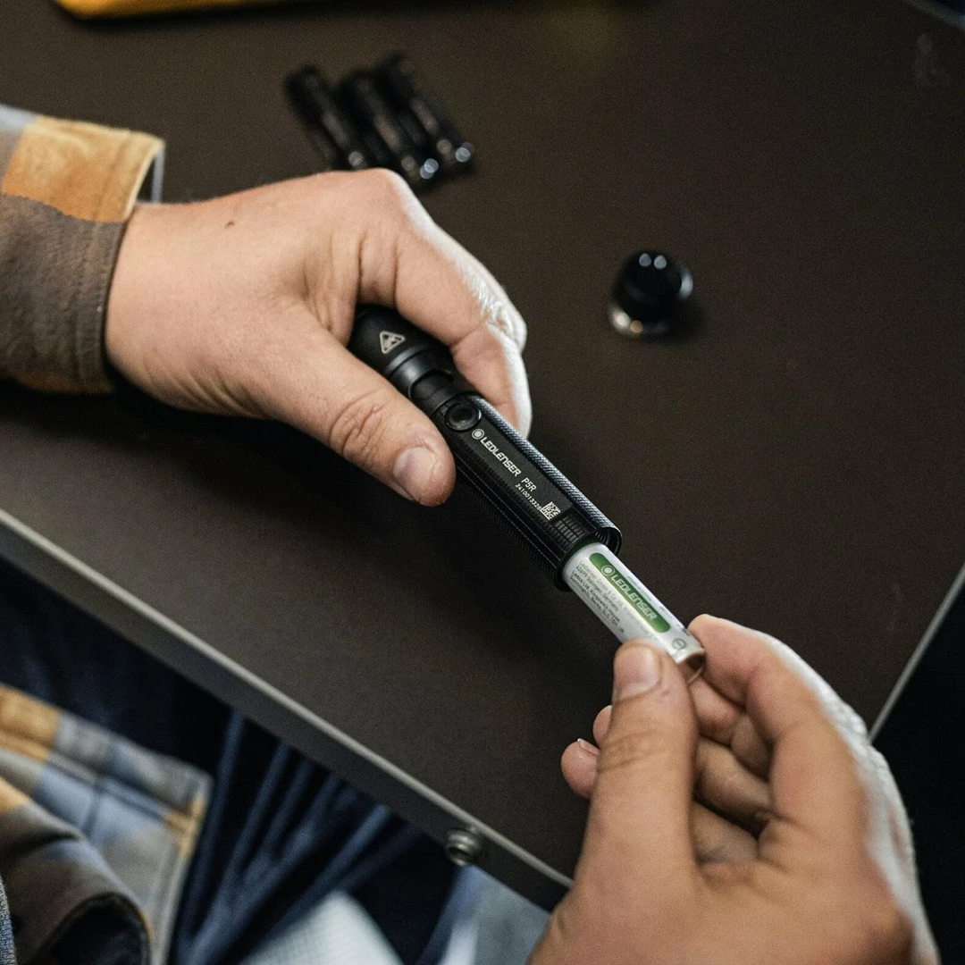 Elektrik dore Ledlenser P5R, LED, alumini, i zi