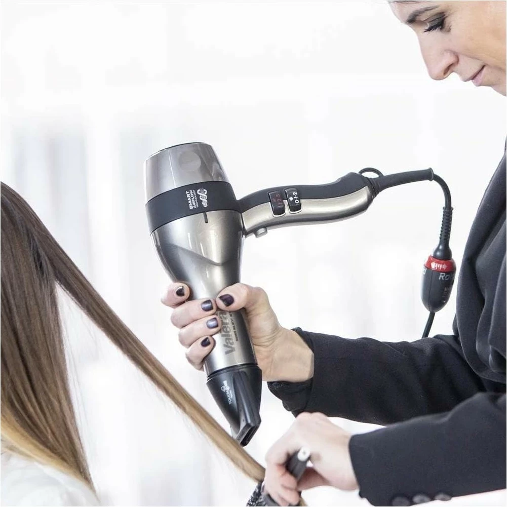 Tharëse flokësh Valera Swiss Silent Jet 8700, 2400W, argjendtë