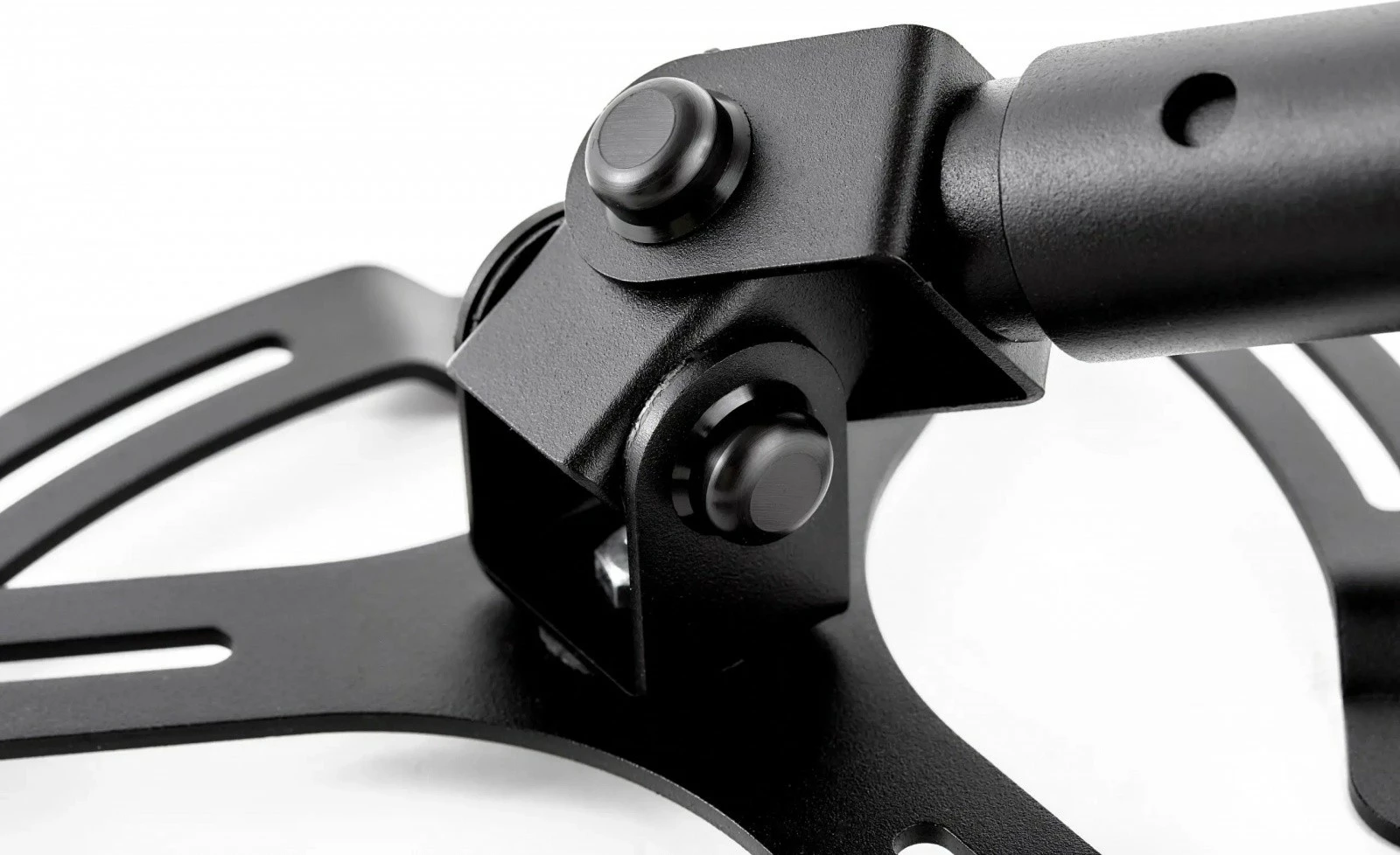 Mbajtëse tavani për projektor Edbak PM1, Metal, e zezë