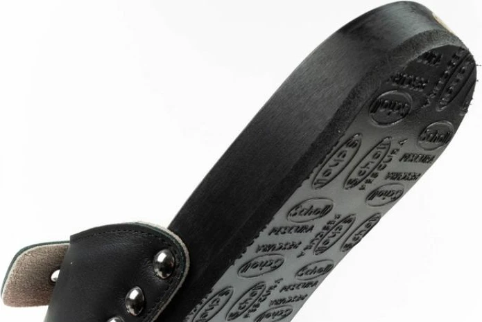 Klompa femra Scholl, të zeza