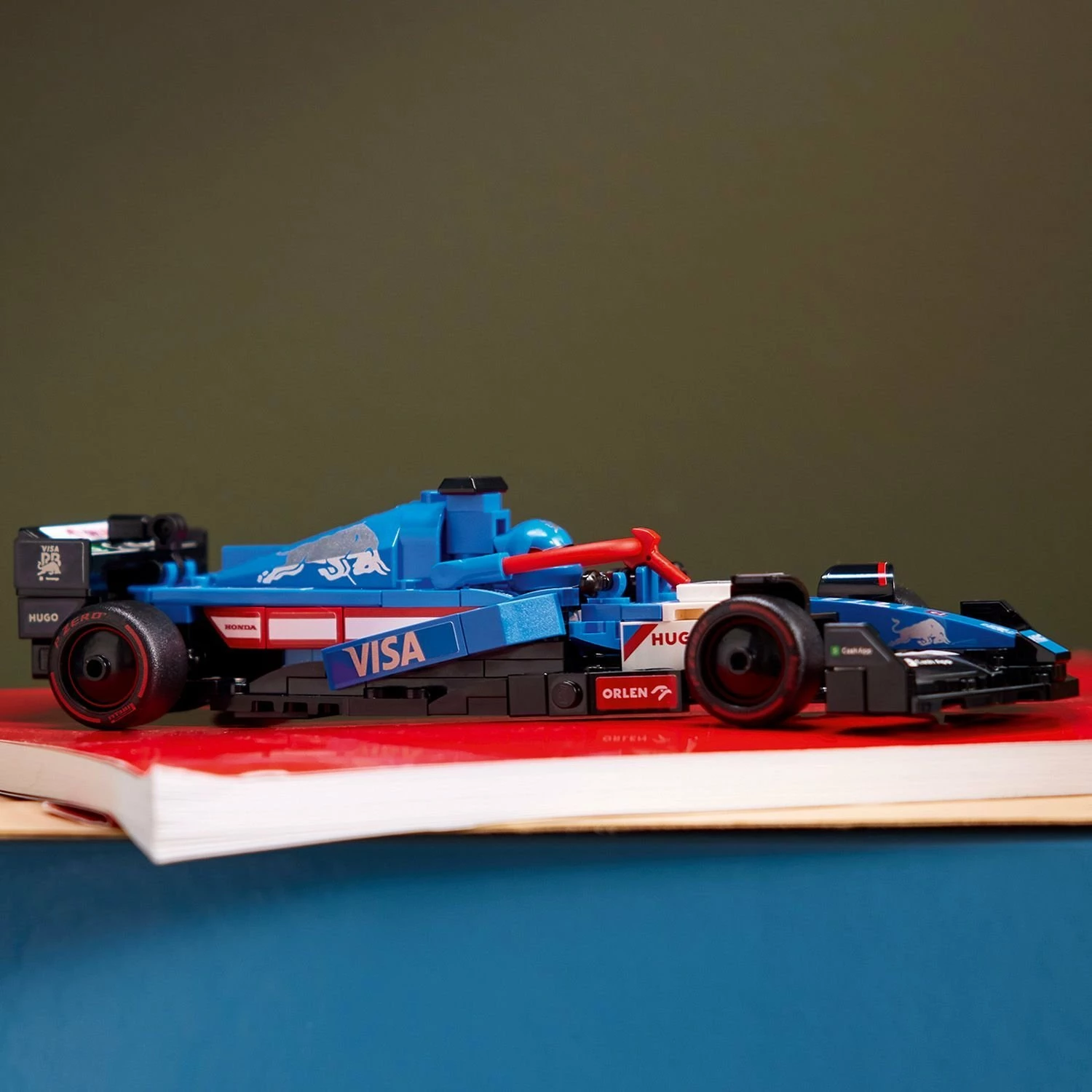 Set ndërtimi LEGO Speed Champions F1 KICK Sauber Team C44 77246, 248 pjesë