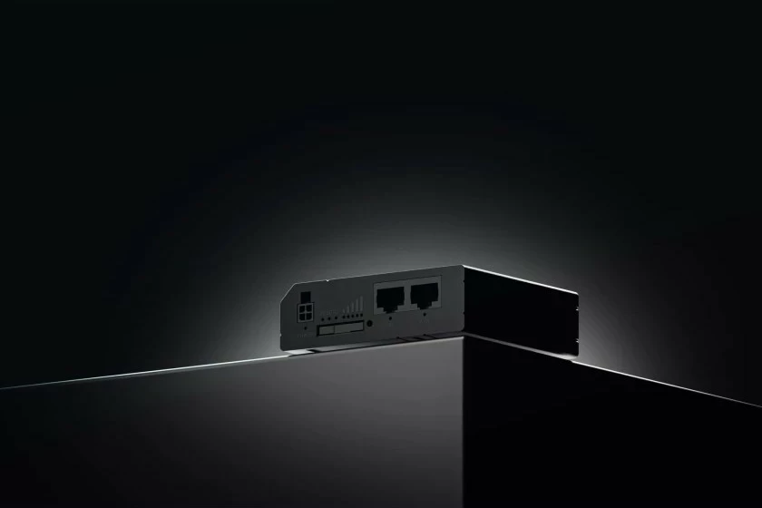 Router celular Teltonika RUT200, 4G LTE, Wi-Fi, 2 porta Ethernet, e zezë