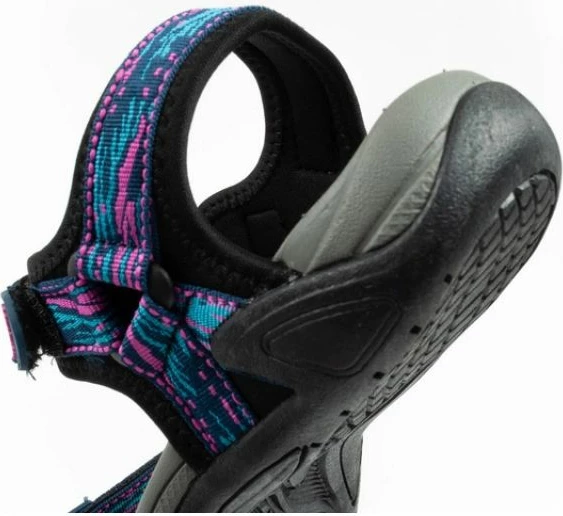 Sandale Grisport femra, shumëngjyrëshe