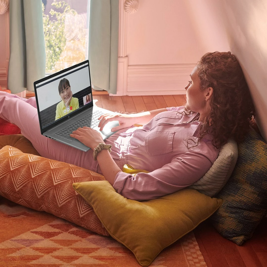 Laptop HP 17-cp3114nw, Ryzen 7 7730U, 17.3", 16GB RAM, 512GB SSD, Natural Silver