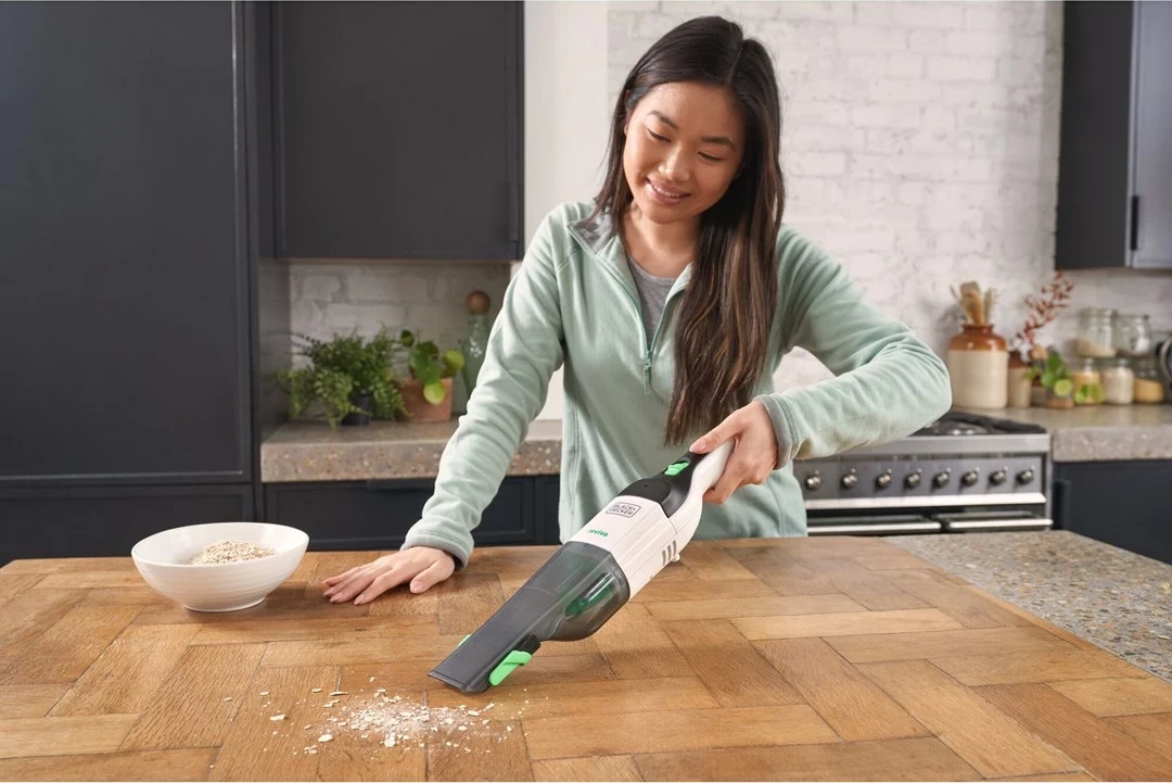 Fshesë dore BLACK+DECKER REVHV8C-QW, pa qese, e bardhë