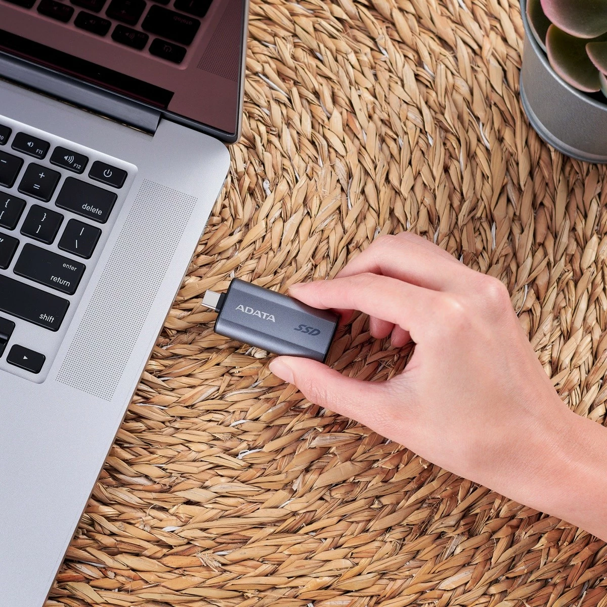 Kasë SSD e jashtme Adata SC750, 500 GB, USB 3.2 Type-C, Titanium