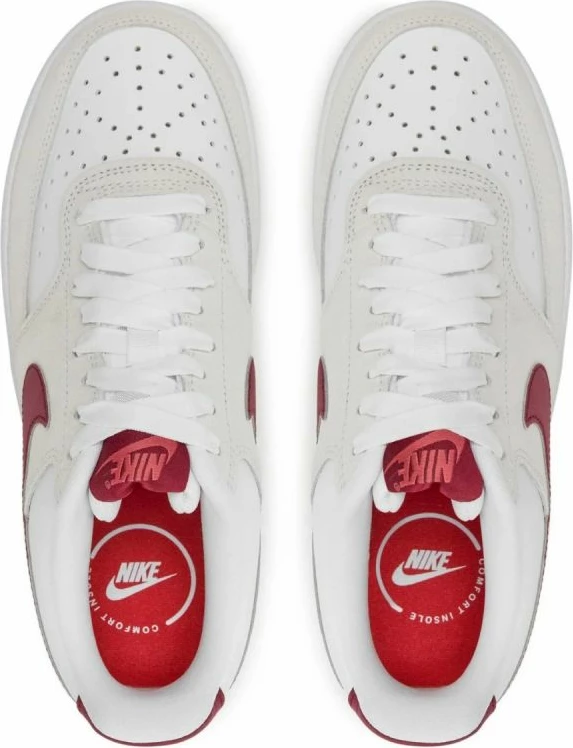 Atlete Nike për femra, të bardha