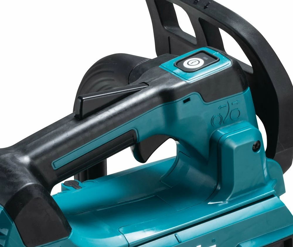 Motorrsharrë me bateri Makita UC002GM102 40V Max XGT 25 cm, blu, set me 1 bateri 4Ah dhe karikues