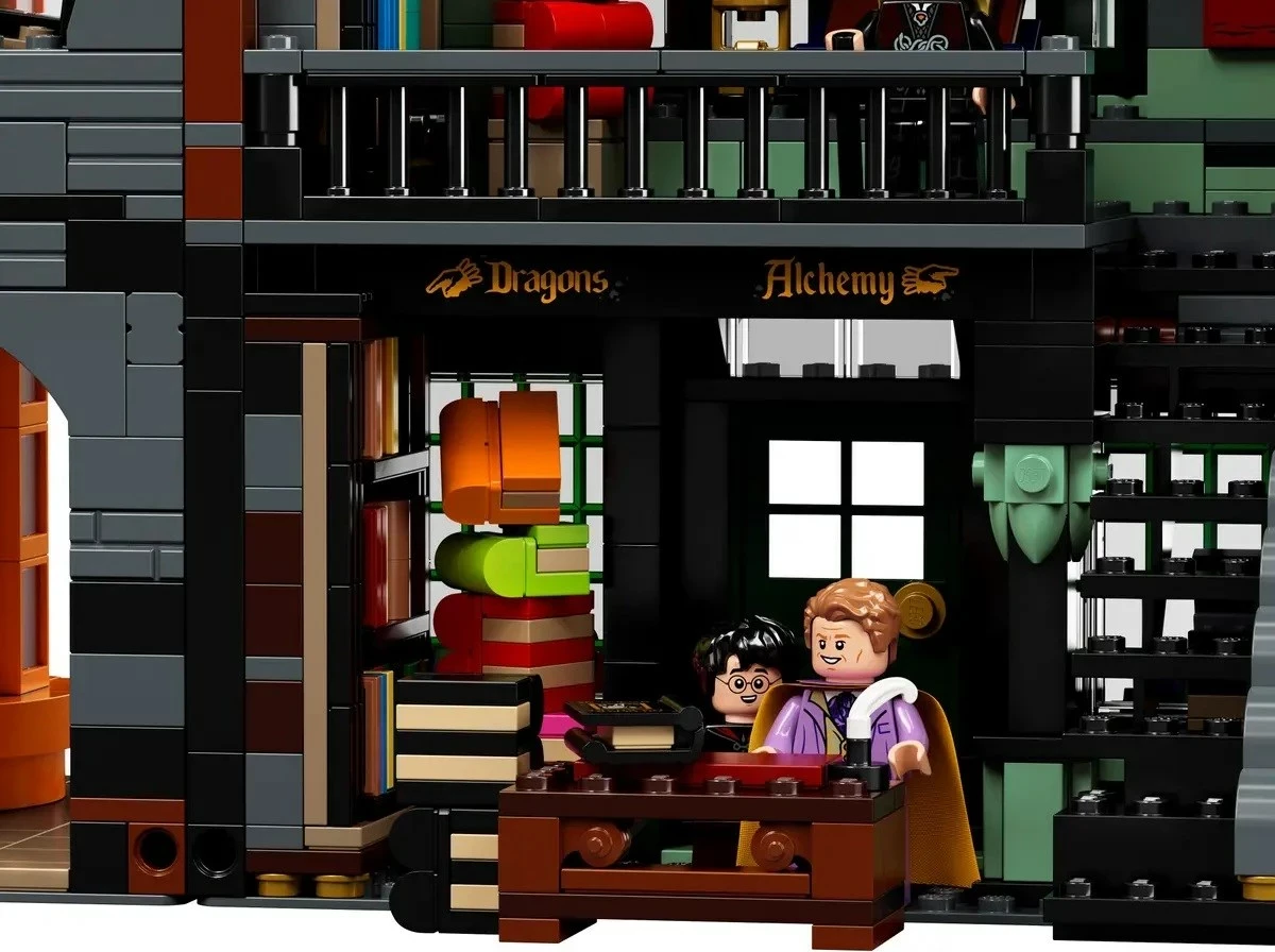 Set LEGO Harry Potter 75978 Diagon Alley, 5544 pjesë