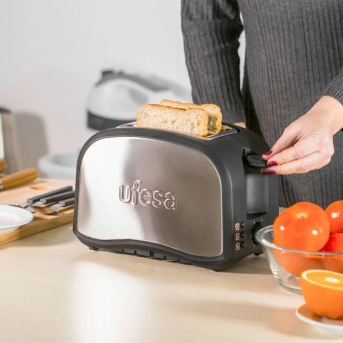 Toster UFESA TT7985, 2 vende, 800 W, argjendtë/zi