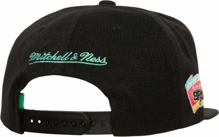 Kapelë Mitchell & Ness për meshkuj, e zezë