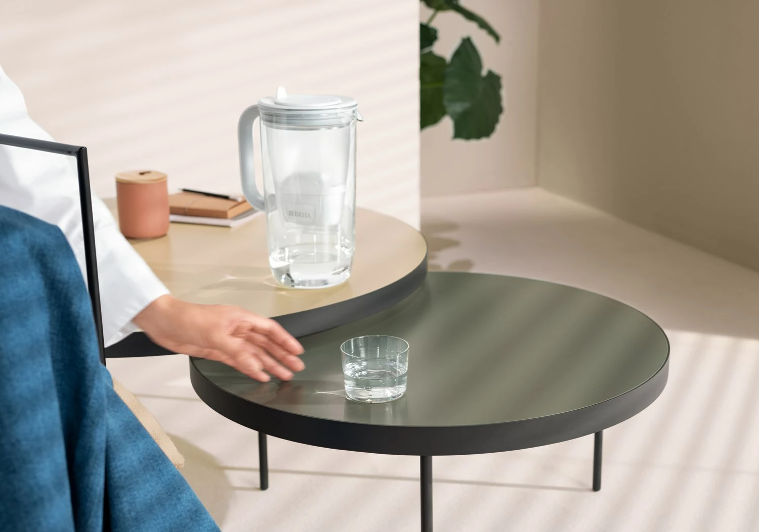 Ibrik filtruese uji BRITA Glass me filtër Maxtra Pro PP, 2.5L, Transparent/Gri