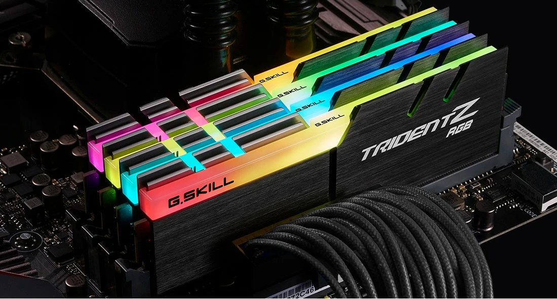 RAM Memorje G.Skill Trident Z RGB 32GB (4x8GB) DDR4-4000, me drita RGB, i zi