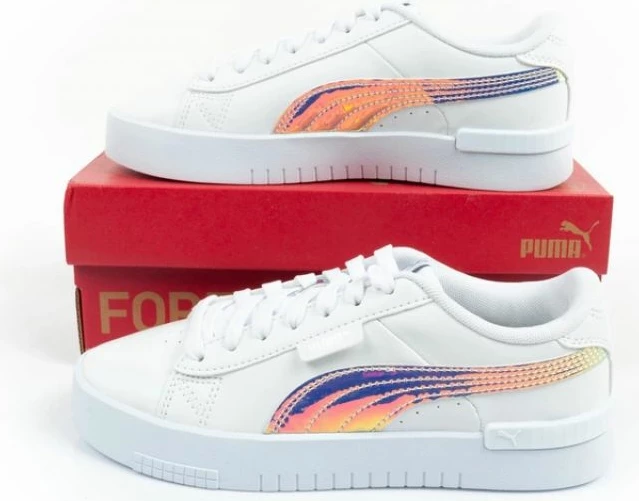 Këpucë për femra Puma, të bardha