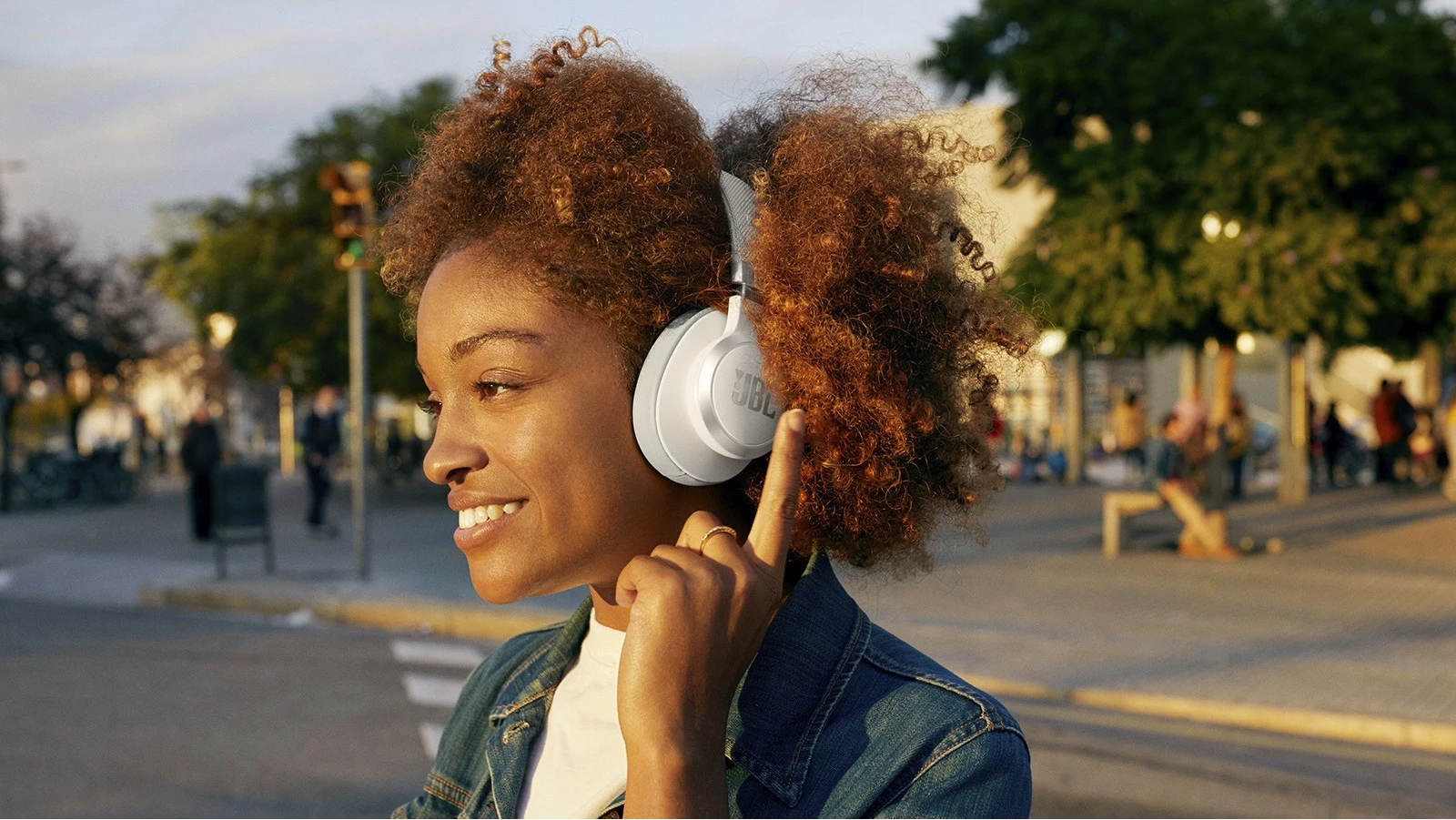 Kufje JBL LIVE 660 NC, Wired & Wireless, 16 - 20000 Hz, 265 g, të zeza