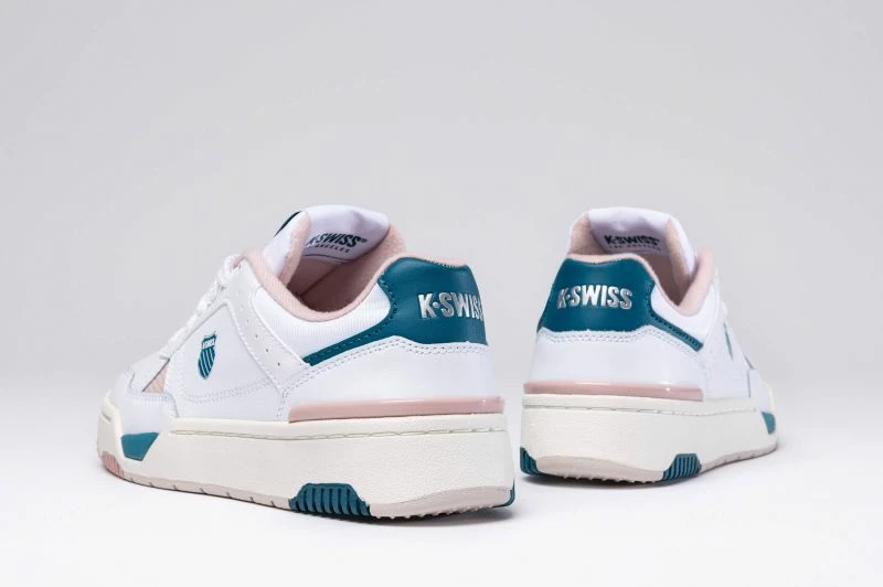 Atlete femra K-Swiss, të bardha