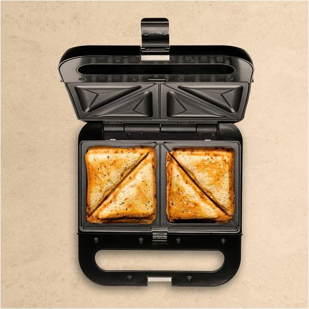 Toster 3-në-1 UFESA Robson 71408012, 850 W, pllaka të heqshme për sanduiça/waflla/grill, i zi