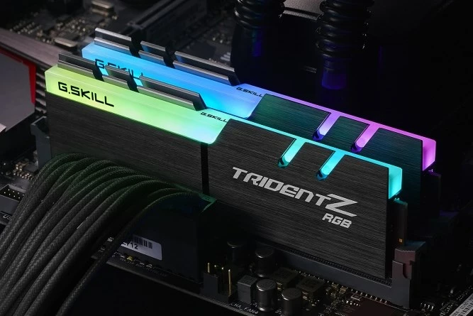 RAM Memorje G.SKILL Trident Z RGB për AMD, 32 GB DDR4 3200 MHz