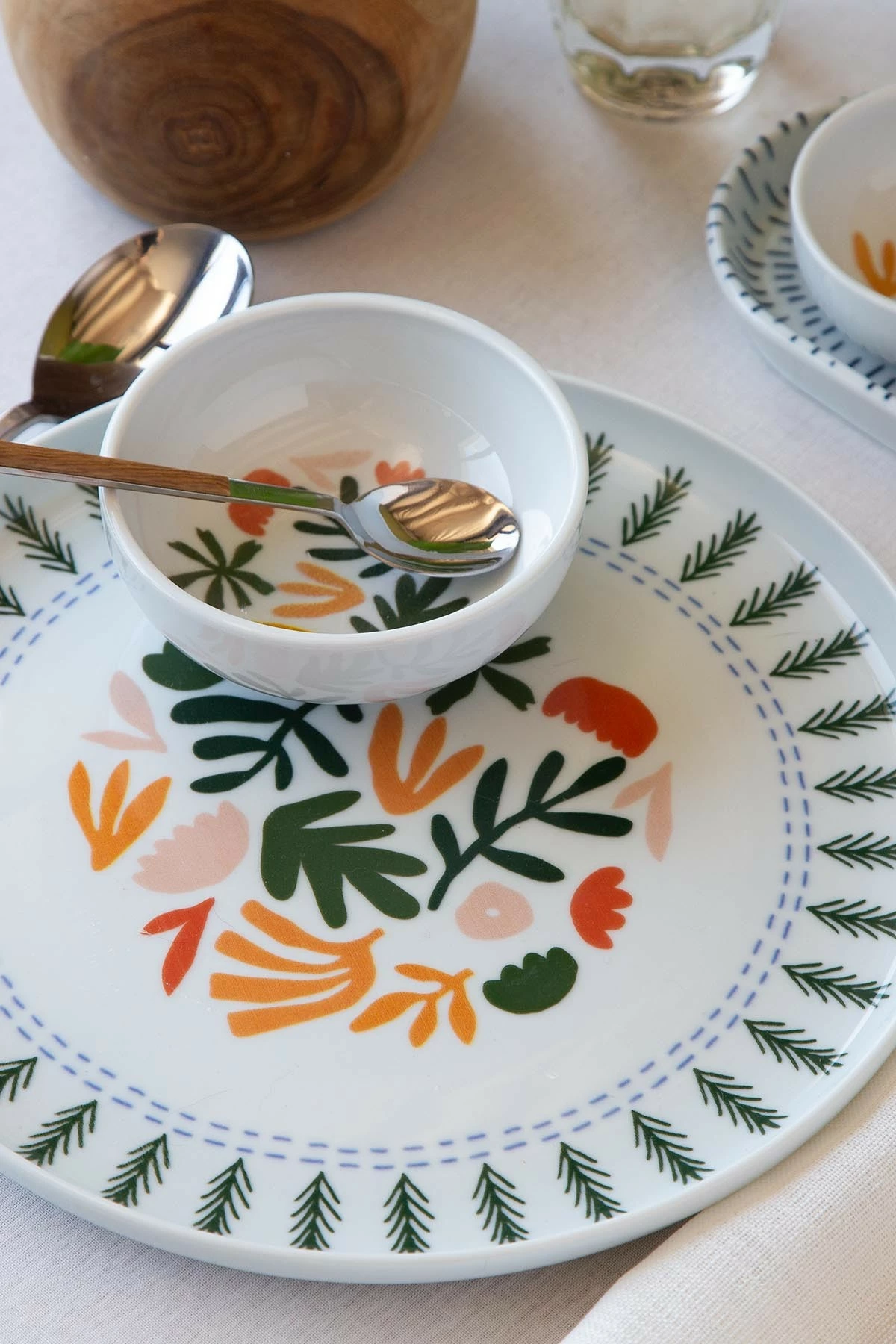 Set mëngjesi 14 pjesësh Hermia Concept, NNMOD14KH880741