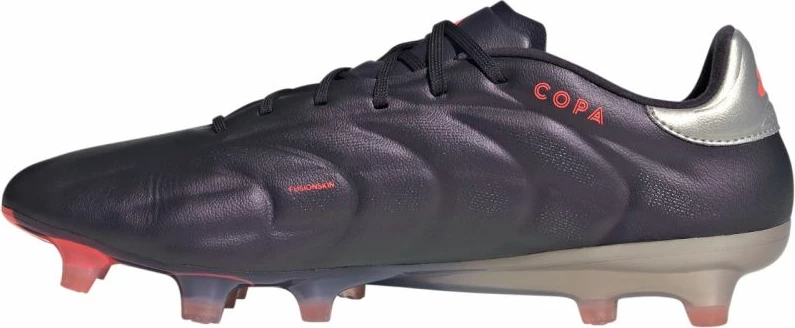 Atlete futbolli adidas për meshkuj