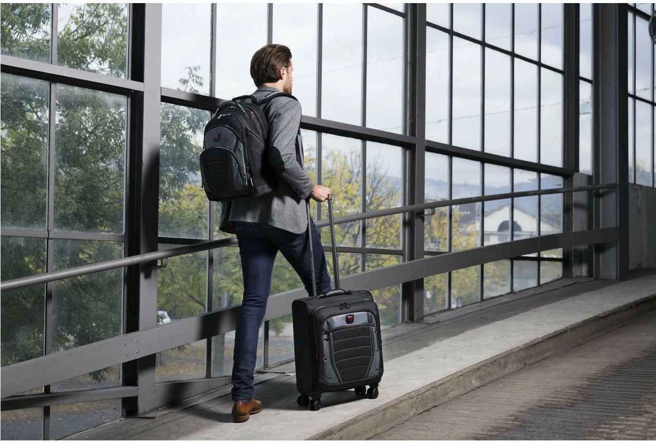 Çantë shpine Wenger Synergy për laptop 15.6 inç, e zezë/gri