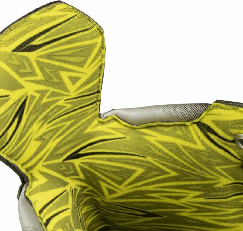 Atlete hokeji për fëmijë Bauer, të zeza