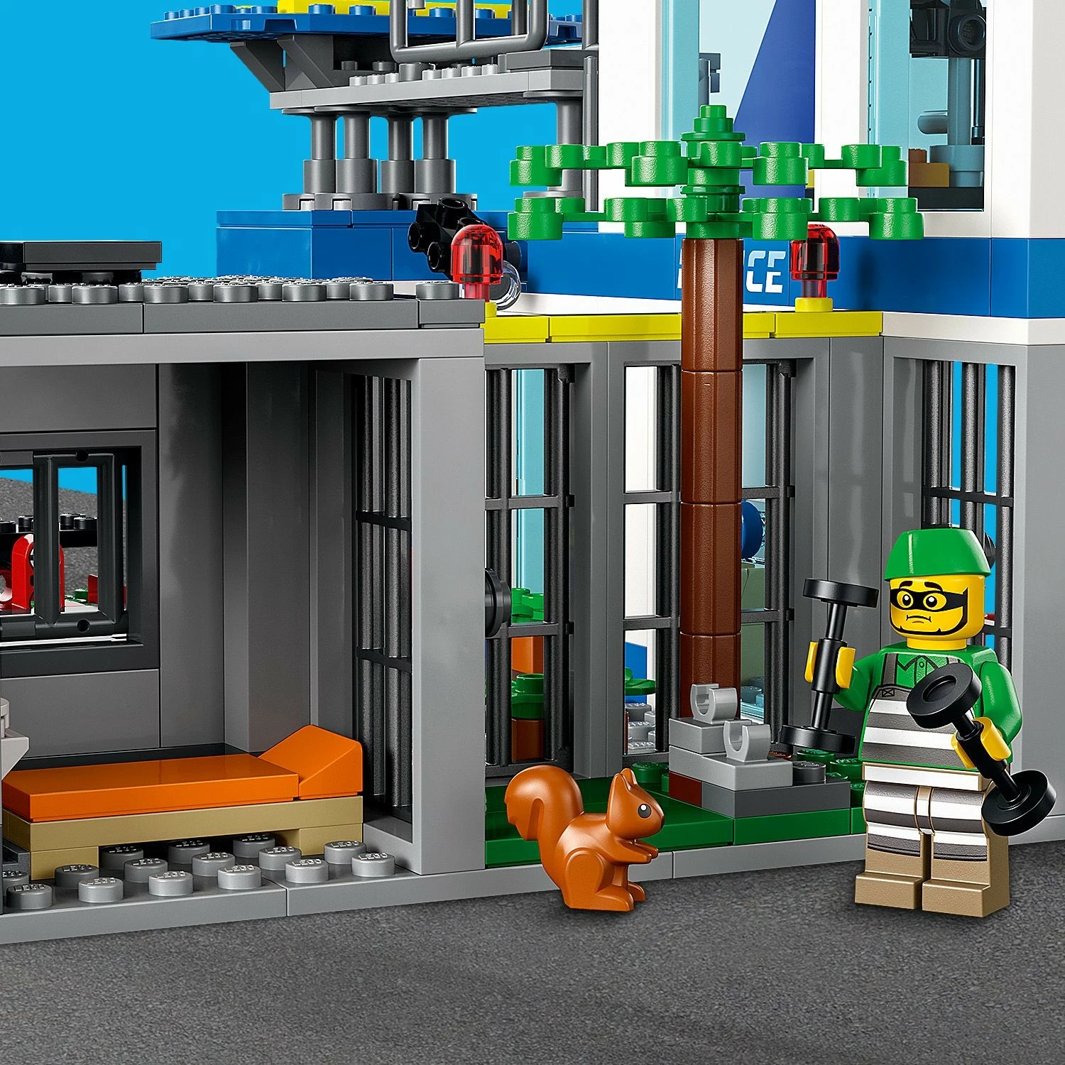 Set ndërtimi LEGO City Police Station, 668 pjesë, plastikë, shumëngjyrësh