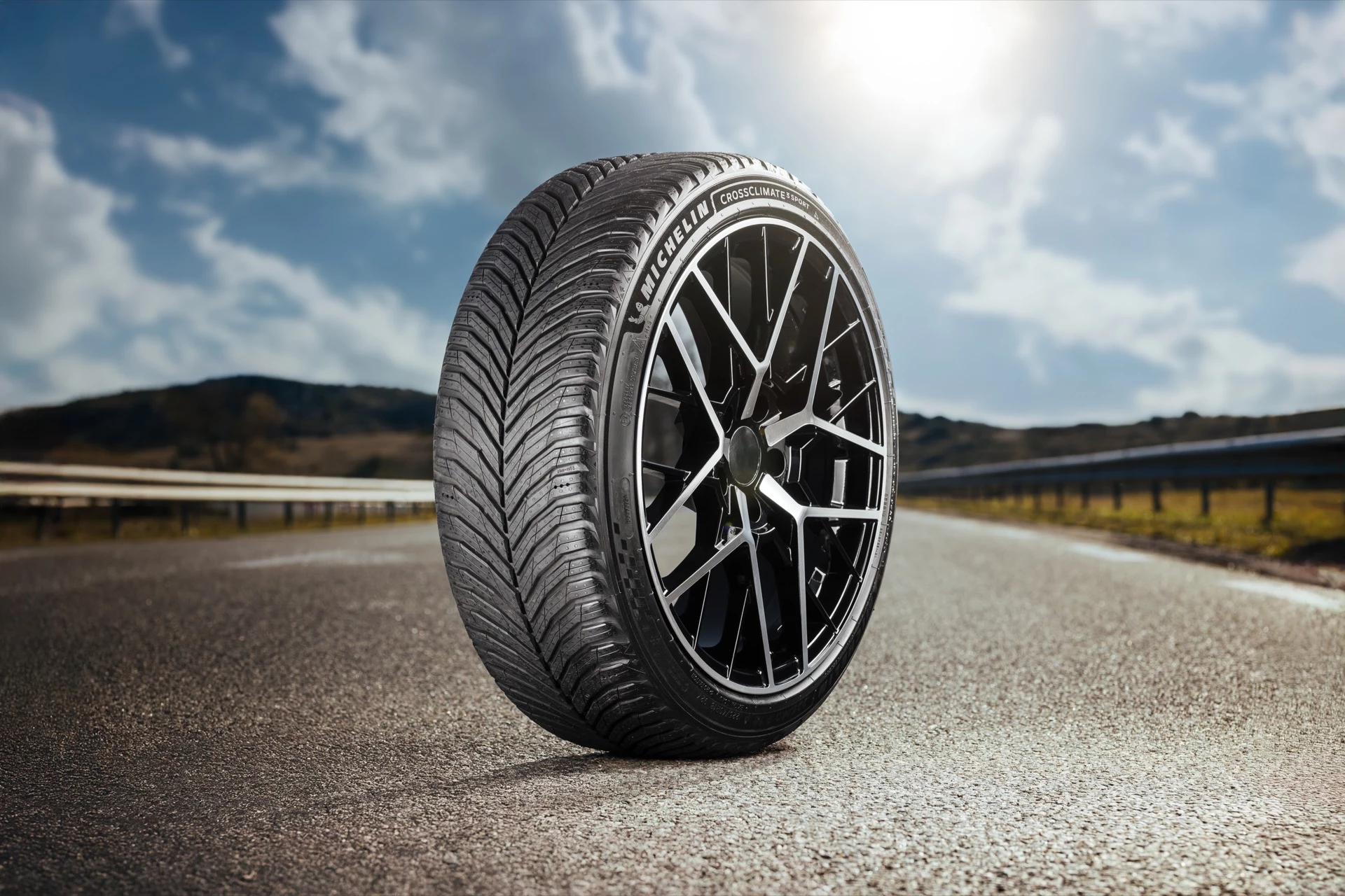Gomë gjithë-sezonale Michelin CrossClimate 3 Sport 225/40 R18 92Y XL FR EV 3PMSF