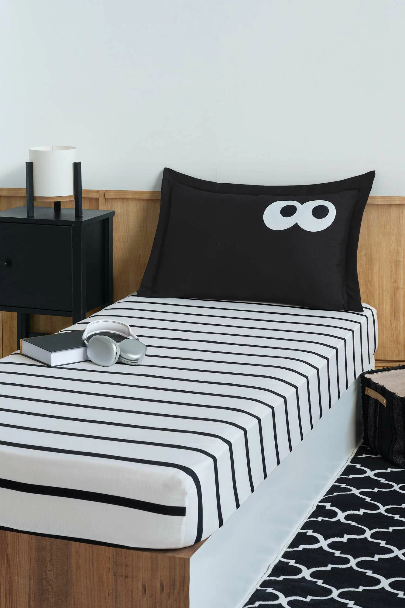 Set çarçafësh tek Funny Cizgili, ngjyrë e zezë