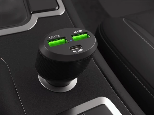 Karikuesi për në veturë Natec Coney 84W QC 3.0, ngjyrë e zezë