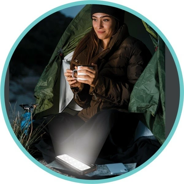 Powerbank Rebeltec P10 LCDPD 10,000mAh me llampë LED, 22.5W, e zezë