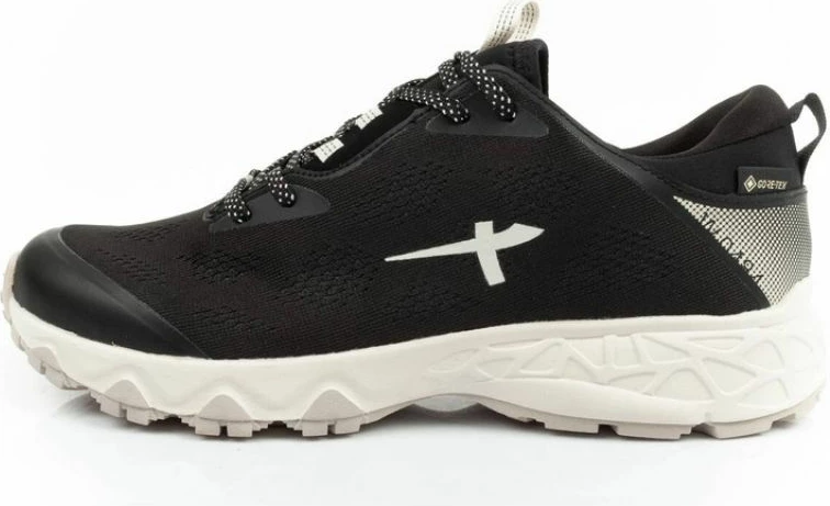 Atlete femra Tamaris, të zeza