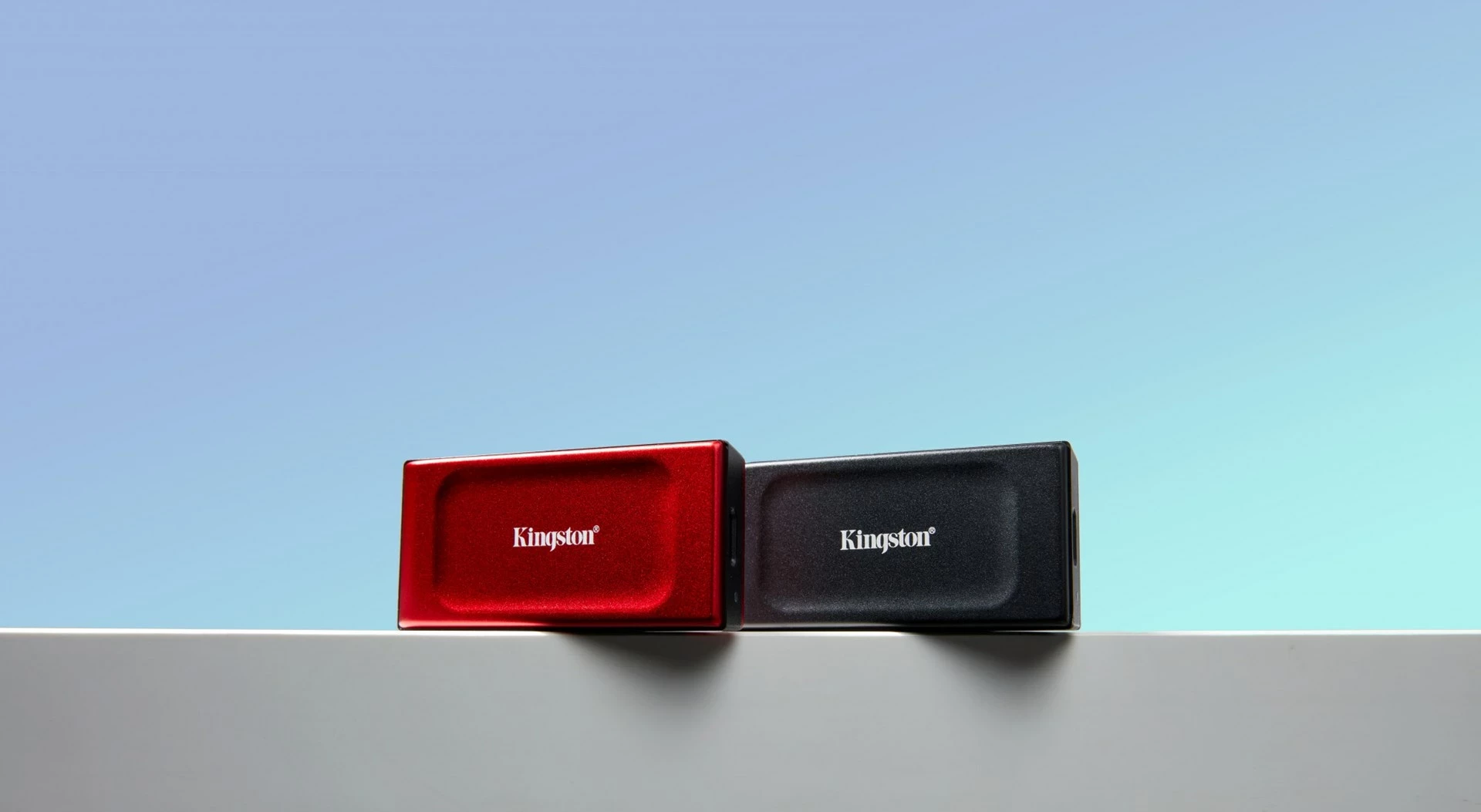 Disk i jashtëm SSD Kingston XS1000, 1TB, USB 3.2 Gen 2, Kuq