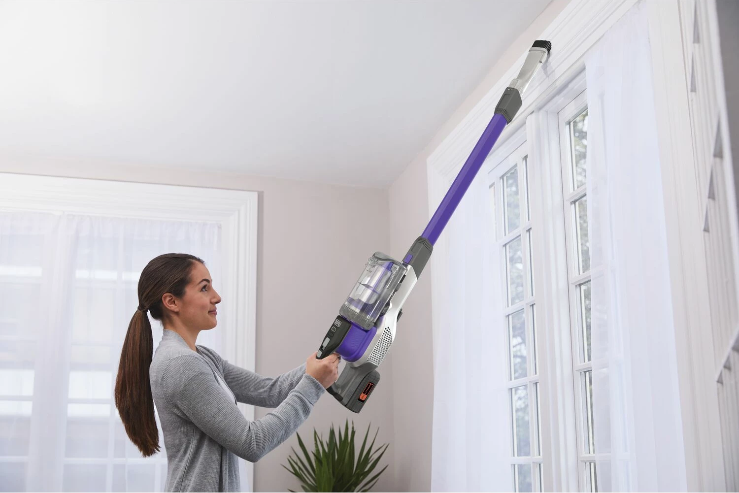 Fshesë me bateri Black+Decker BHFEV362DP 36V 2.0Ah 4-në-1 750 ml, e zezë