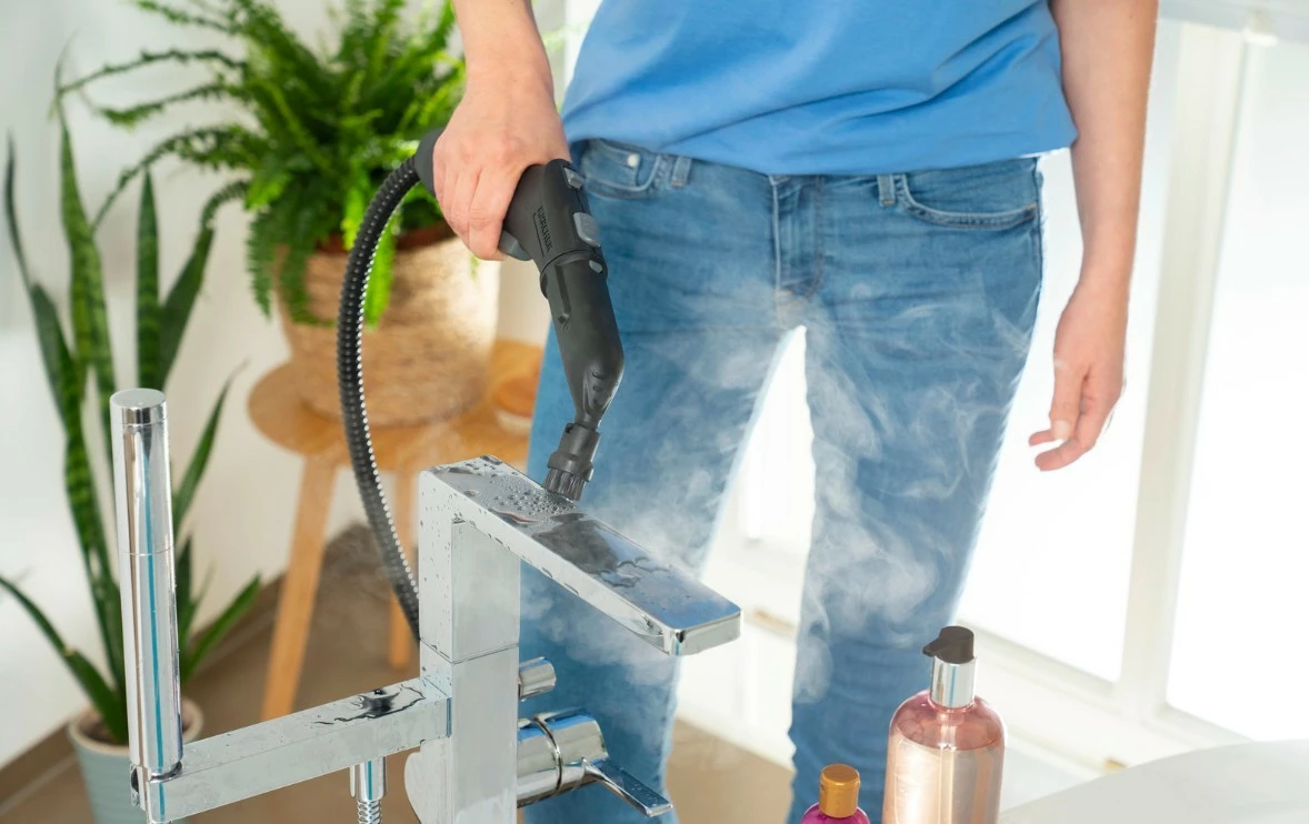 Avullues Karcher SC3 Deluxe Textile Edition, 1.513-435.0, 1900W, 1L, Bardhë/Zi