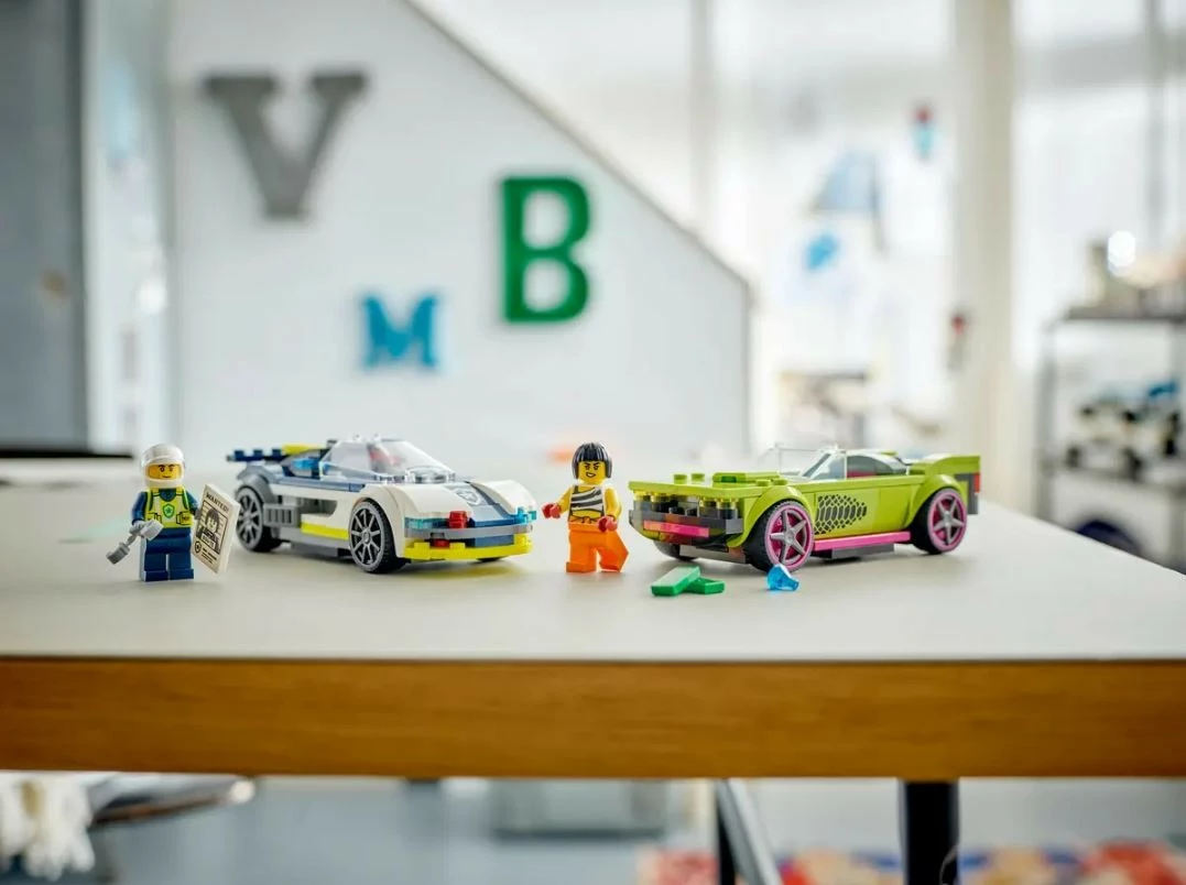 Set LEGO City 60415, makinë policie dhe muscle car, 213 pjesë, për fëmijë, shumëngjyrëshe