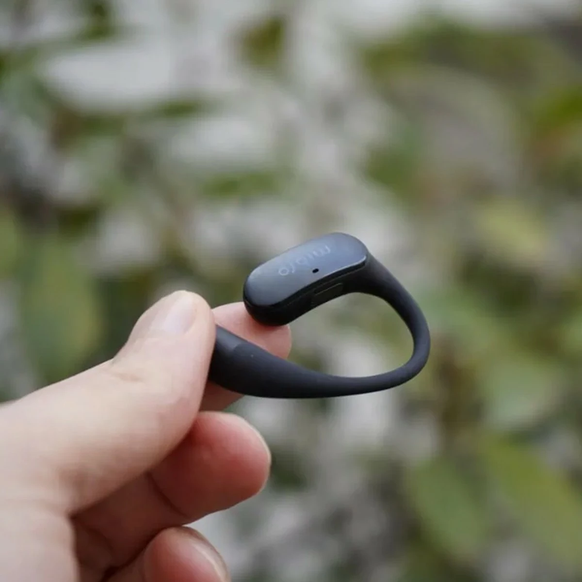 Kufje open-ear Mibro OpenEar Pro Bluetooth 5.4, mikrofon, IPX4, 7h + kuti karikimi 500 mAh, Blu