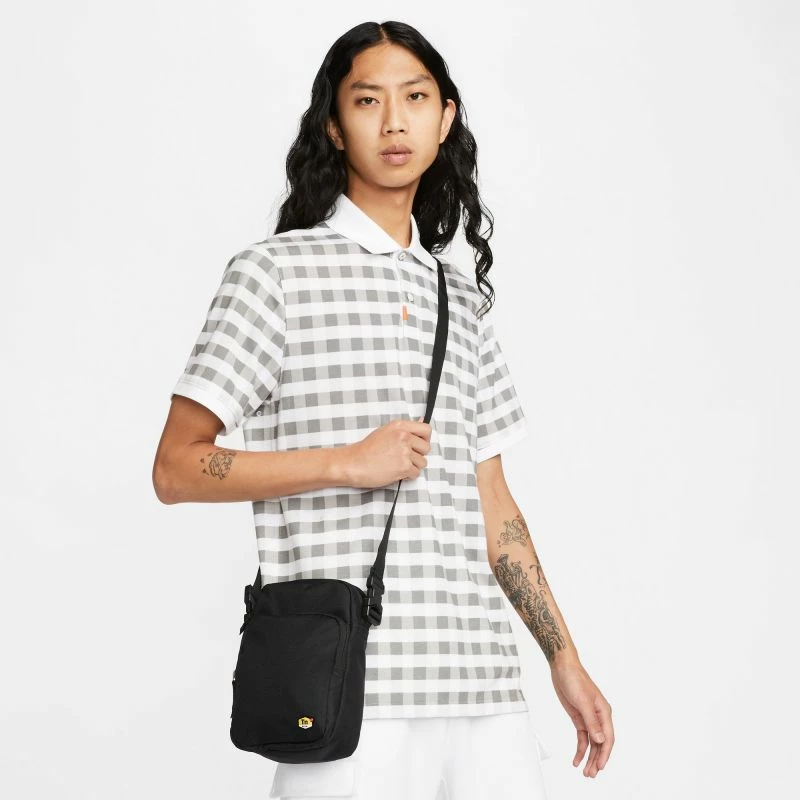 Çantë Nike, e zezë