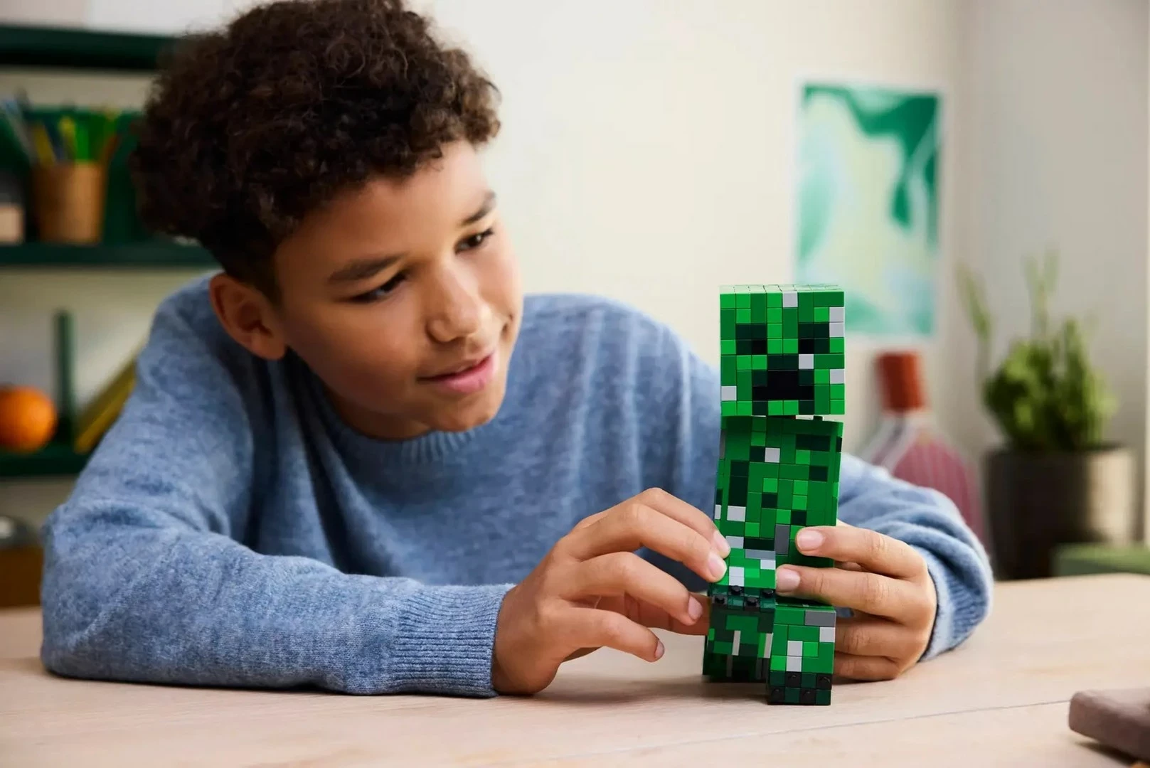 Set LEGO Minecraft Creeper 21276, 665 pjesë, për fëmijë 10+ vjeç