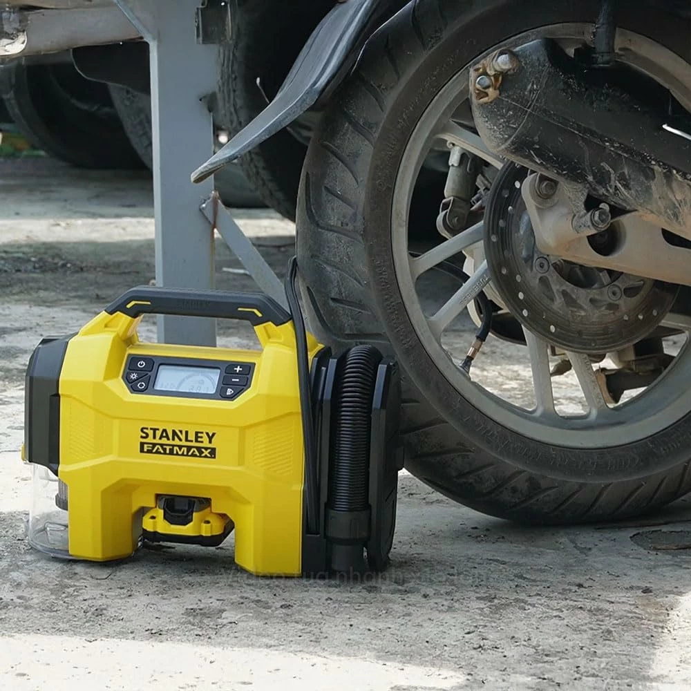 Kompresor/Inflator 3-n-1 Stanley SXVI02001-A, 12V/18V, 1-10 bar, bateri Li-ion 2Ah + karikues, e verdhë/zezë