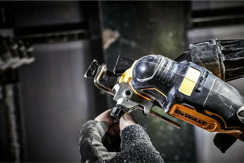 Mjet multifunksional DeWALT DCS356N-XJ, brushless, 18V XR, 3 shpejtësi, zi/verdhë