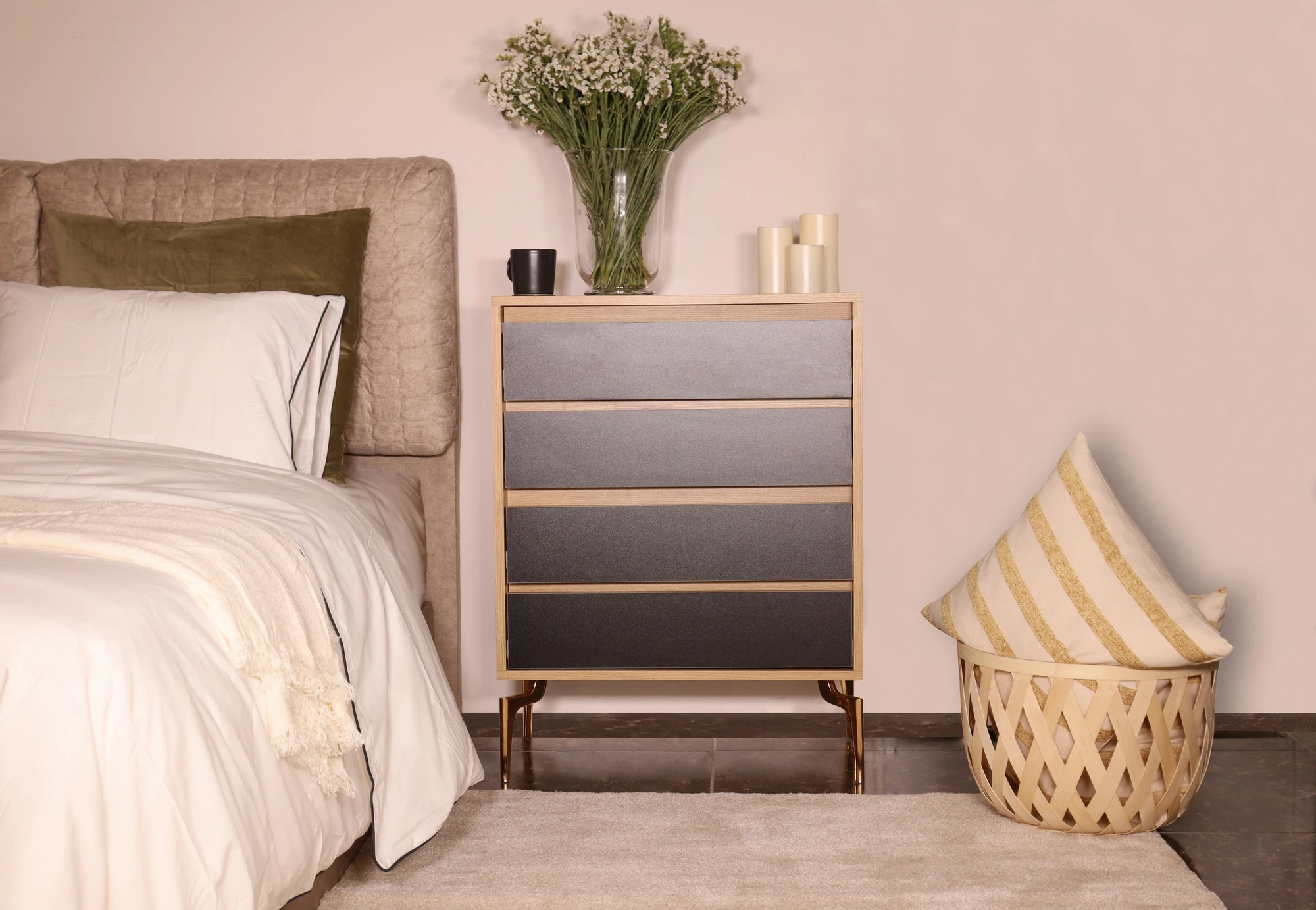 Komodë moderne, ngjyrë lis dhe e zezë, Skye Decor YUNA, 70x40x86 cm