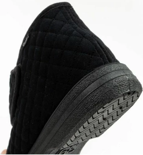 Papuqe për femra Scholl, të zeza