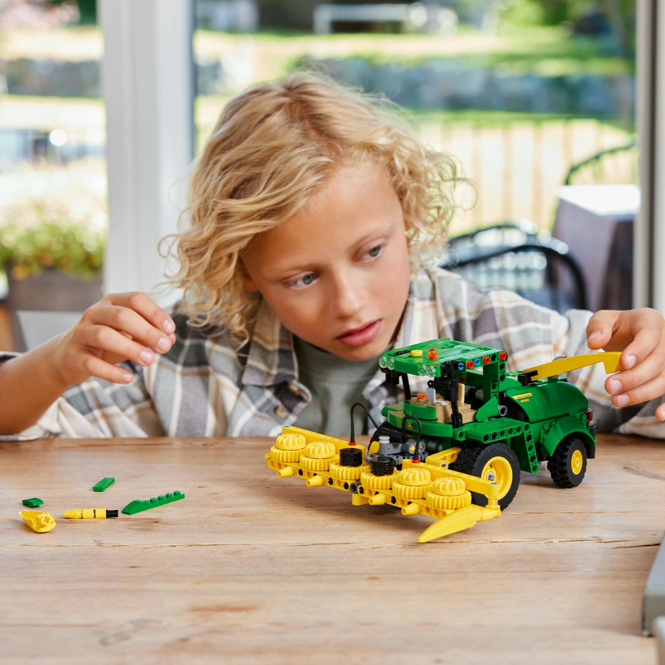 Set ndërtimi LEGO Technic John Deere 9700 Forage Harvester 559 pjesë multikolor