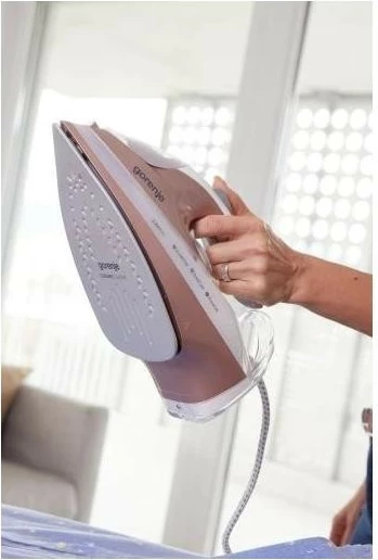 Hekur me avull Gorenje SIH3200WR, ngjyrë e artë