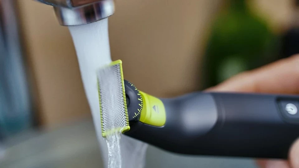 Makinë rroje Philips OneBlade Pro 360 QP6542/15, E zezë