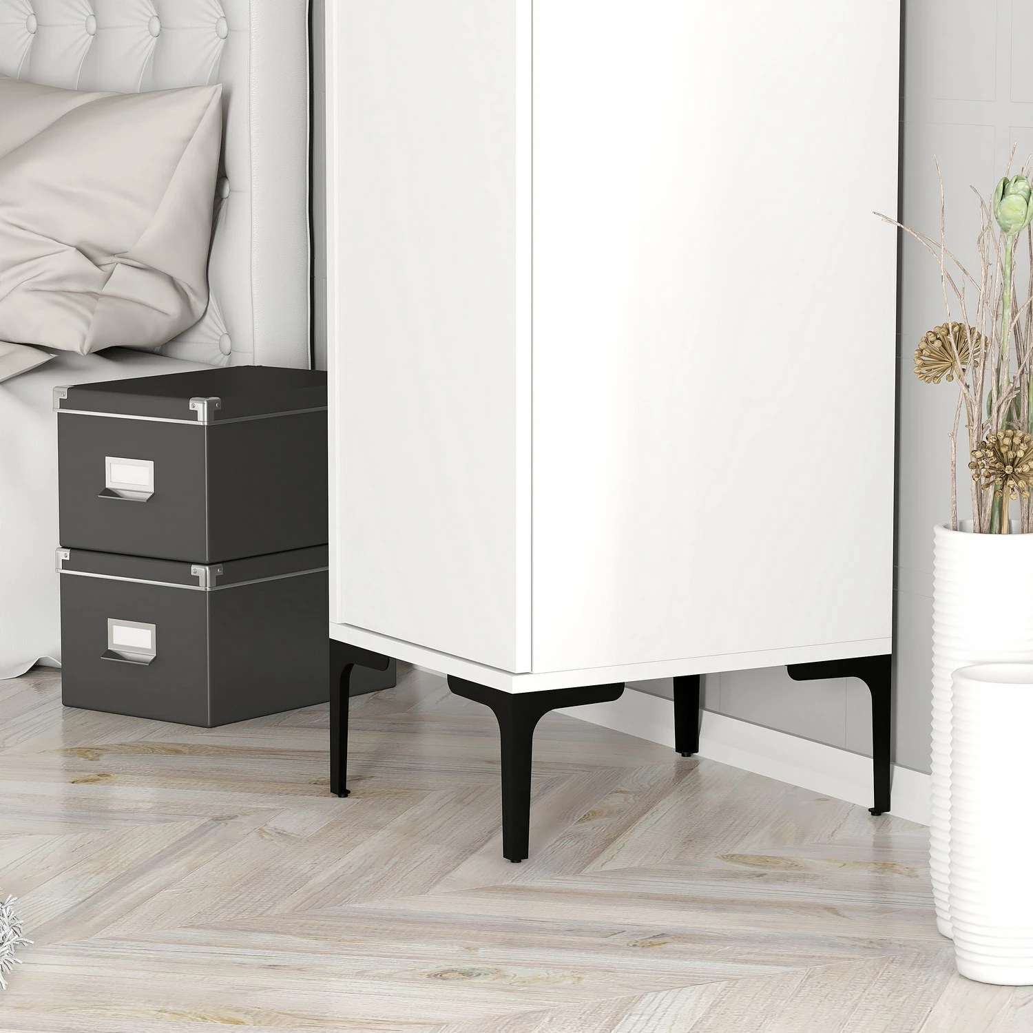 Dollap Hanah Home, Kumsal S, i bardhë