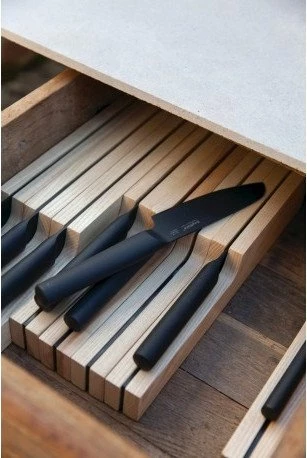 Thikë filetuese Berghoff RON 15 cm, çelik inox me veshje titani, e zezë