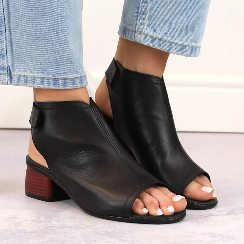 Sandale të rehatshme prej lëkure Rieker për femra, të zeza